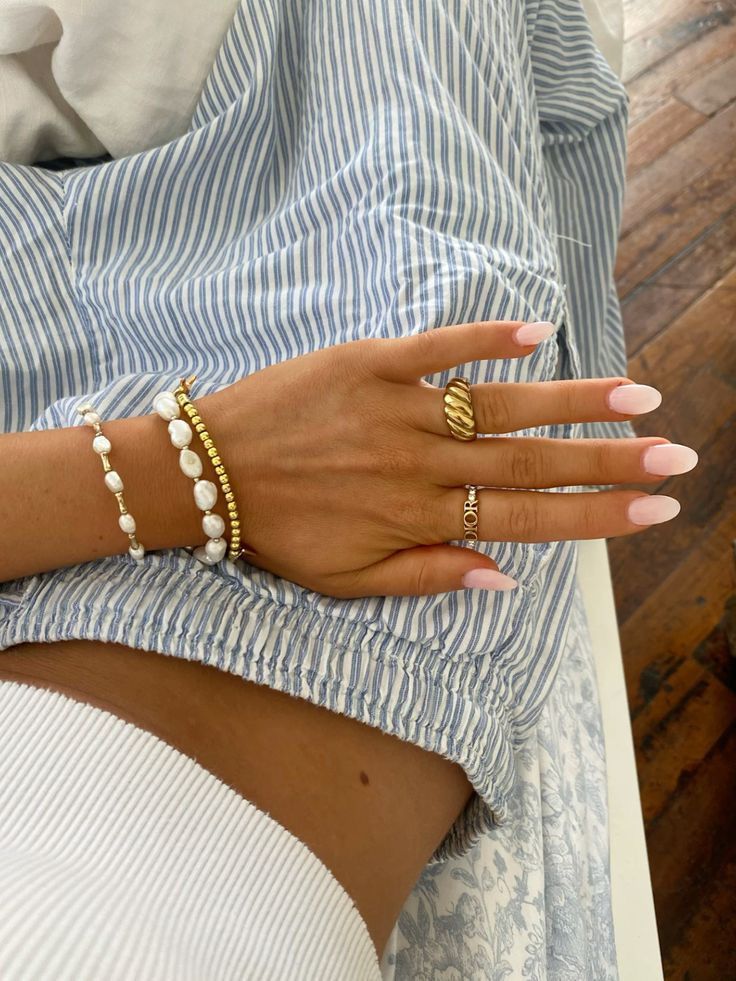 <h2>Trusted By 10,000+ American Women ❤️</h2><p></p>